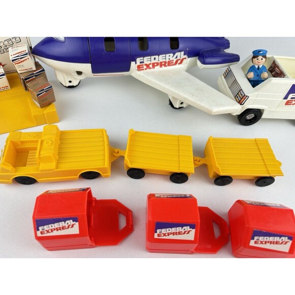 Vintage‎ 1984 PlaySkool Air Cargo Playset #295 Federal Express FedEx Plane Van - Picture 8 of 15